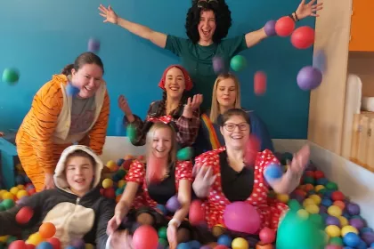 Bigger view of 25 februari    Carnaval voor iedereen